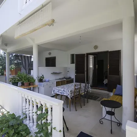 House Anca - 3* Ткон