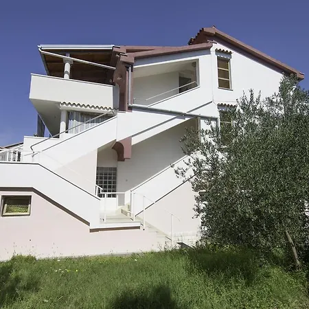 House Anca -