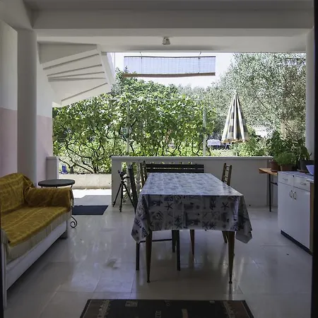 House Anca -